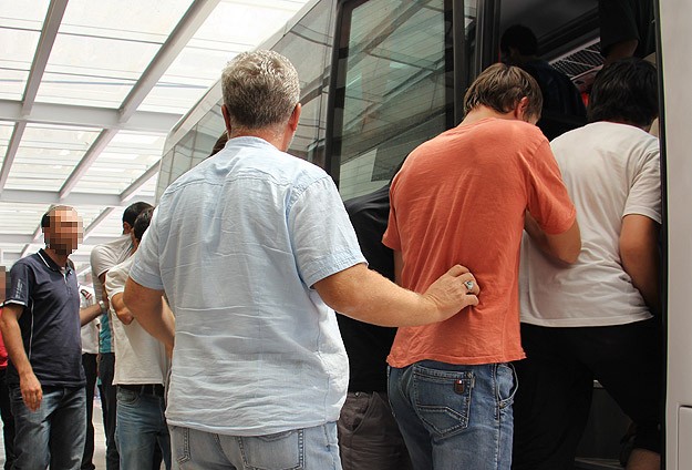 Photo of DAEŞ’e katılmak isteyen 19 kişi gözaltına alındı