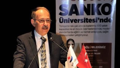 Photo of SANKO ÜNİVERSİTESİ REKTÖRÜ PROF. DR. DAĞLI: “SEÇECEĞİNİZ MESLEK, HAYATINIZIN BUNDAN SONRASINI NASIL YAŞAYACAĞINIZI DA BELİRLEYECEK”